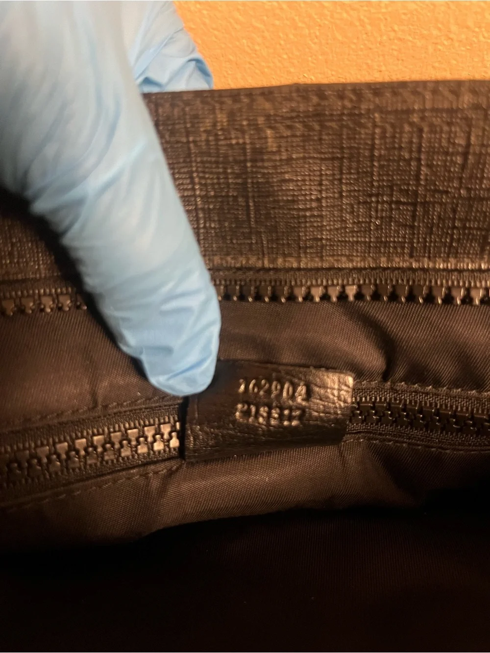 Gucci Men's Black Monogram Messenger Bag w/ COA